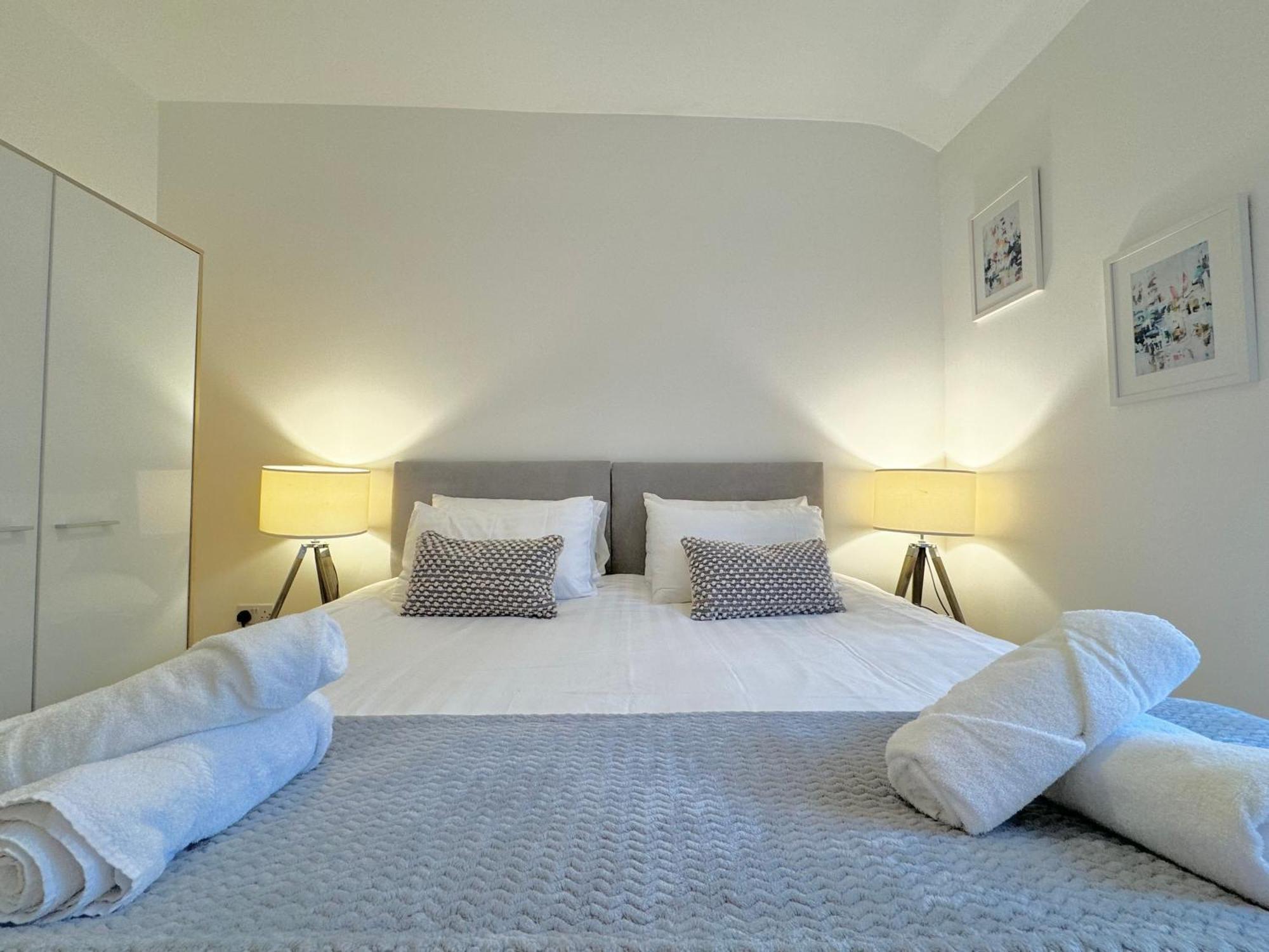 Nordic Suites Улверстон Экстерьер фото